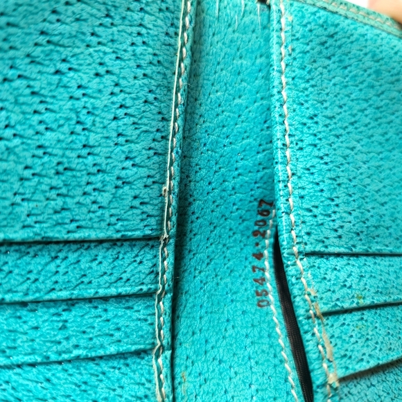 GUCCI Monogram Piston Lock Compact Wallet Turquoise w/COA - Picture 10 of 12